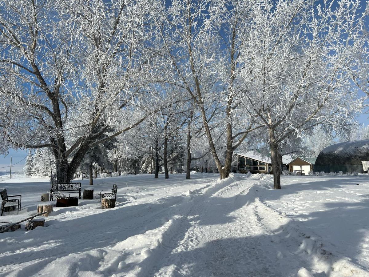 Rolling Hills Country Resort Bed And Breakfast Three Hills Dış mekan fotoğraf