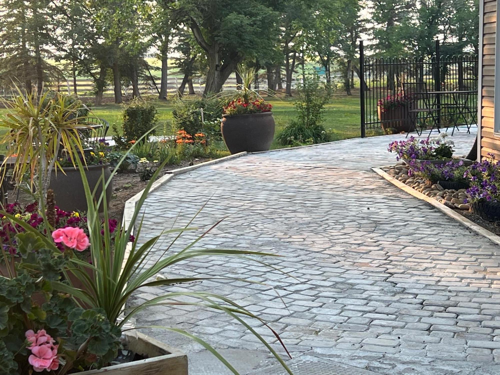 Rolling Hills Country Resort Bed And Breakfast Three Hills Dış mekan fotoğraf